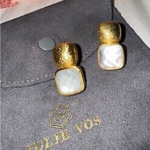 NEW Julie Vos Iridescent
Clear Crystal 24k Gold Plated Earrings NWOT